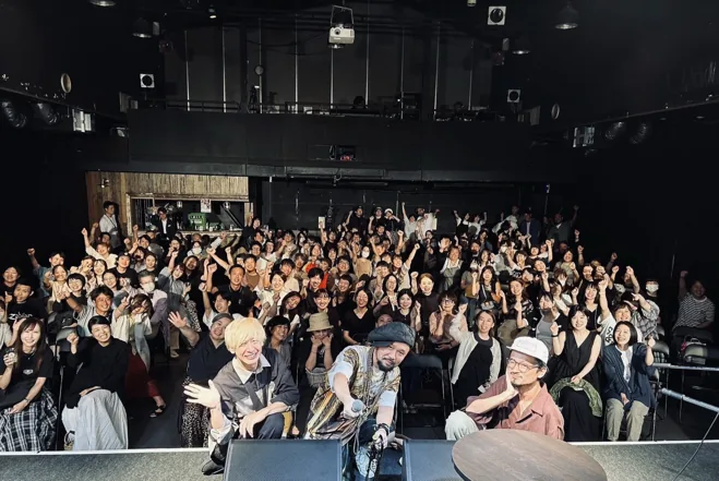 鹿児島：出演者と来場者の集合写真